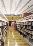越前市中央図書館