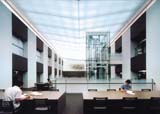 龍谷大学大宮図書館