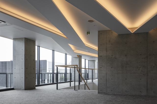 図３　2階ホール